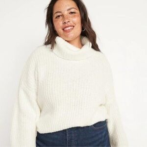 Old Navy Cream Turtleneck Sweater Never Worn Size XXL